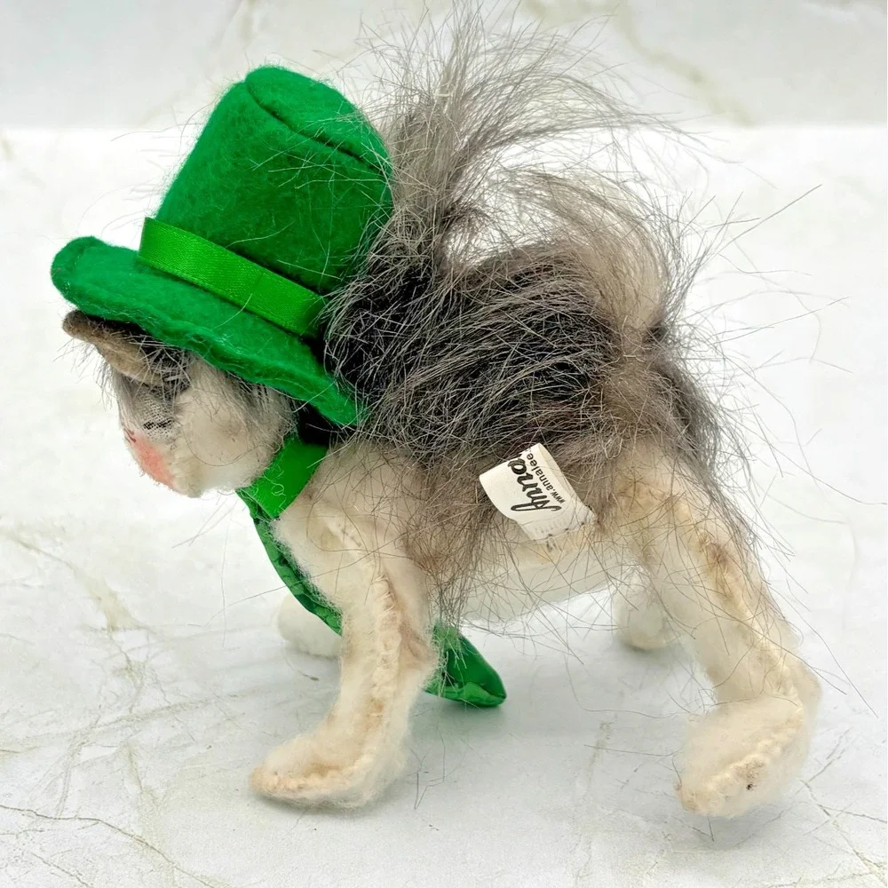 Annalee Mobilitee St. Patrick's Day Irish Cat‎ Top Hat Shamrock Tie 2004 4in EUC